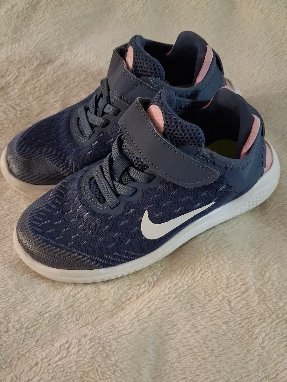 Nike Kids Navy and Pink Athletic Sneakers with White Swoosh Size 10.5